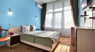 Гостиница Санаторно-Курортный Комплекс «Знание» Адлер Стандартный двухместный номер с 1 кроватью или 2 отдельными кроватями-3